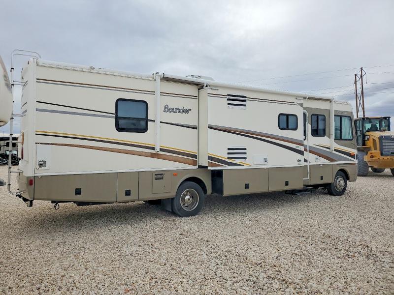 Photo 4 from auction – 2005 WRKH W22 with VIN 5B4MP67G243392265