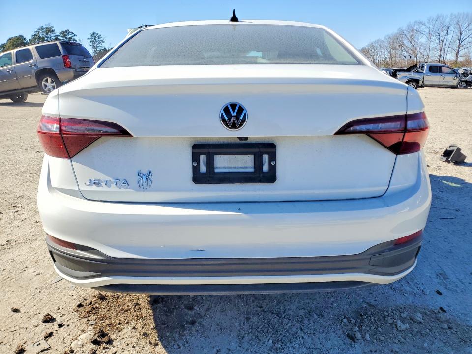 Photo 6 from auction – 2024 VOLKSWAGEN JETTA with VIN 3VW5M7BU8RM100664