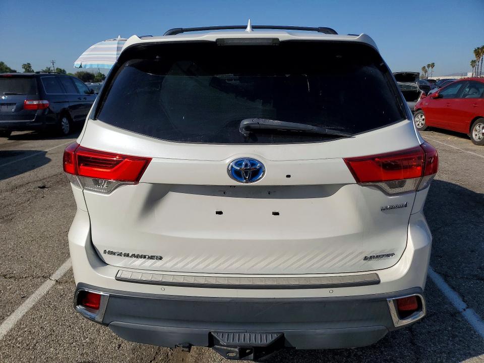Photo 6 from auction – 2017 TOYOTA HIGHLANDER with VIN 5TDDGRFH6HS021524
