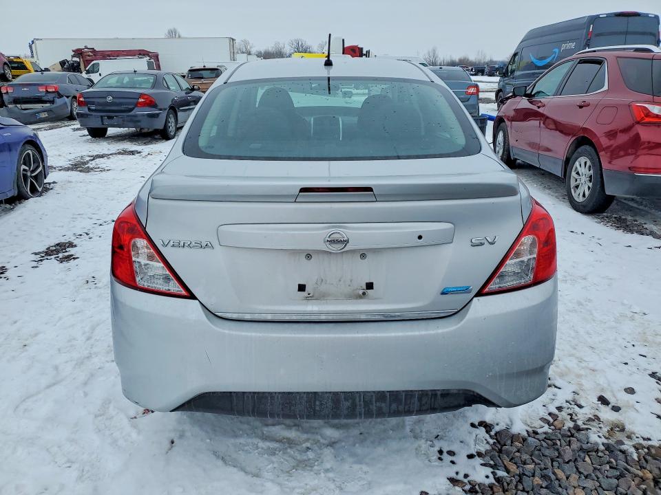 Foto 6 de la subasta – 2016 NISSAN VERSA S con VIN 3N1CN7AP0GL849211