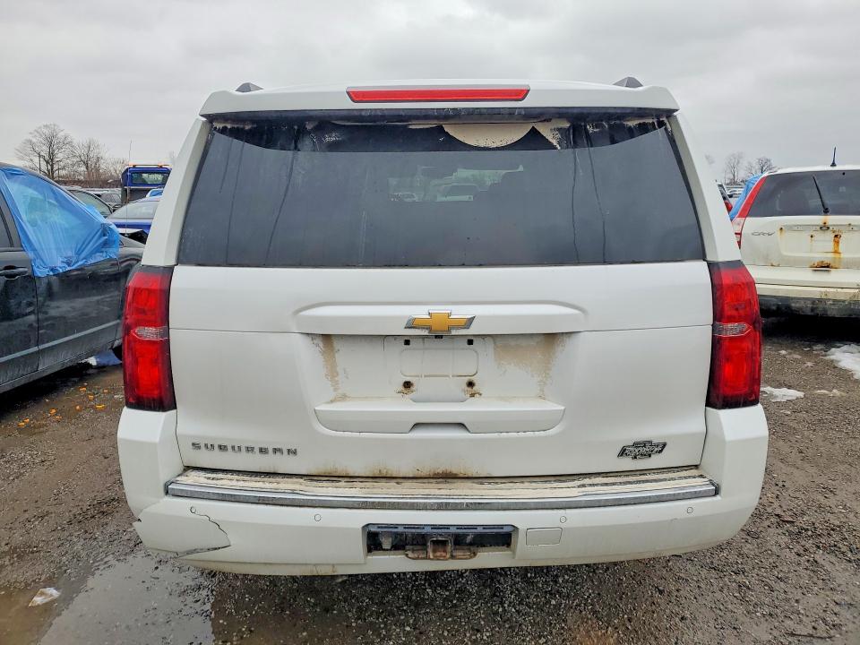 Photo 6 from auction – 2016 CHEVROLET SUBURBAN with VIN 1GNSKJKC4GR175851