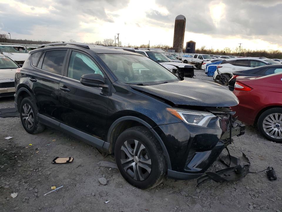 Photo 4 from auction – 2018 TOYOTA RAV4 with VIN 2T3ZFREV4JW509388