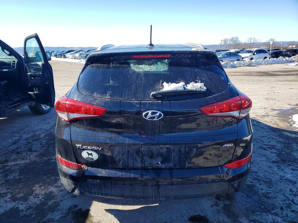 Photo 6 from auction – 2017 HYUNDAI TUCSON LIM with VIN KM8J3CA48HU381160