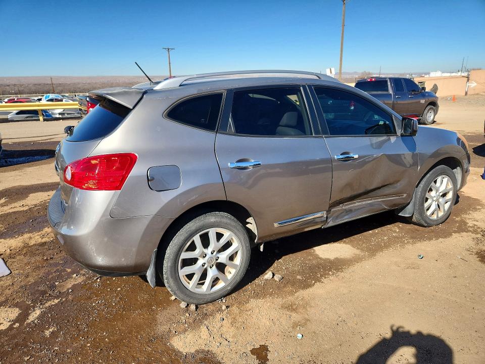 Photo 3 from auction – 2012 NISSAN ROGUE S with VIN JN8AS5MV0CW405279