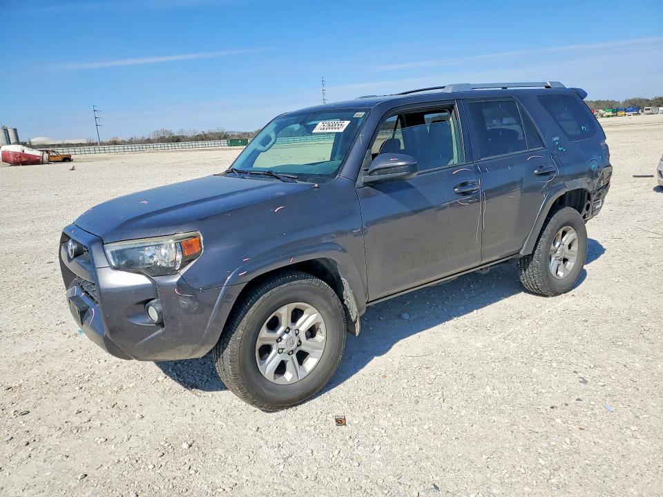 TOYOTA 4RUNNER SR 2014 with VIN JTEZU5JR1E5073194 - Photo from auction