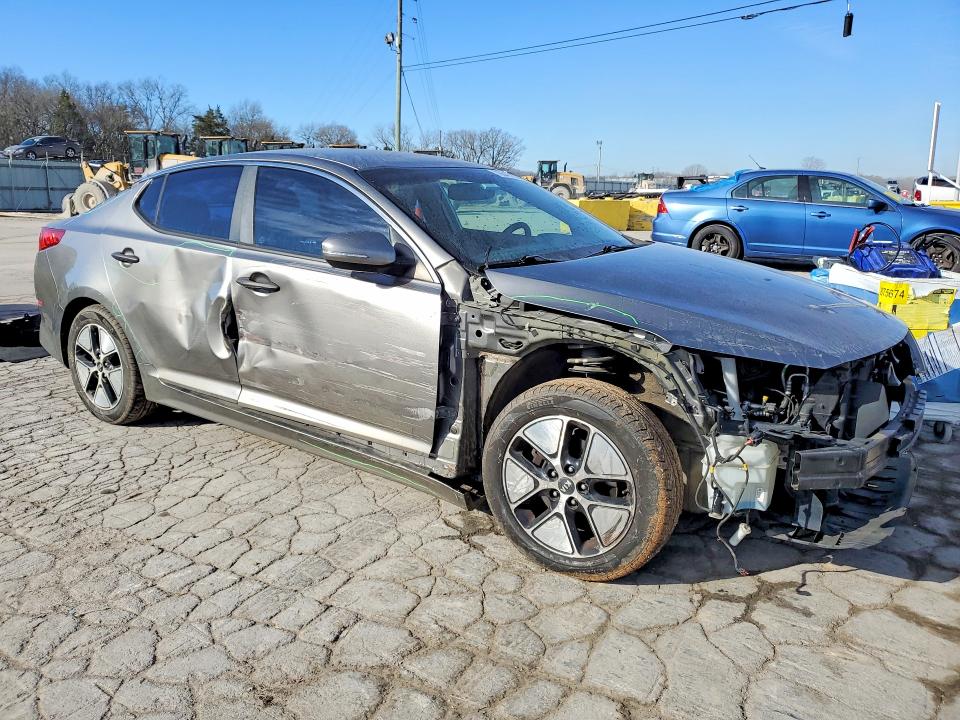Photo 4 from auction – 2015 KIA OPTIMA with VIN 5XXGN4A73FG470310