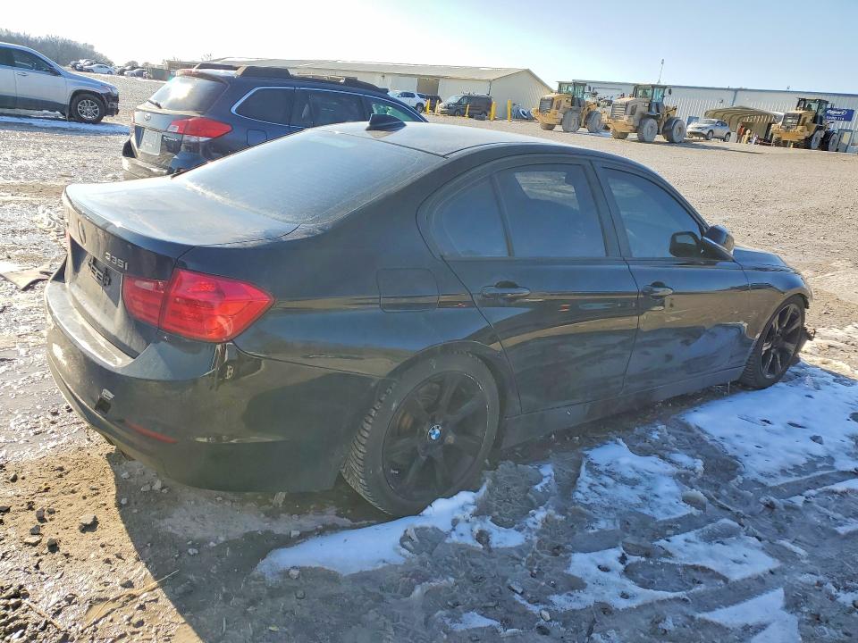 Photo 3 from auction – 2013 BMW 335 XI with VIN WBA3B9C56DF140850