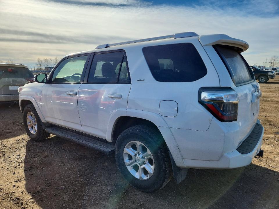 Photo 2 from auction – 2015 TOYOTA 4RUNNER with VIN JTEBU5JR6F5258960