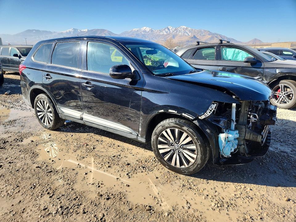 Photo 4 from auction – 2019 MITSUBISHI OUTLANDER with VIN JA4AZ3A31KZ049124
