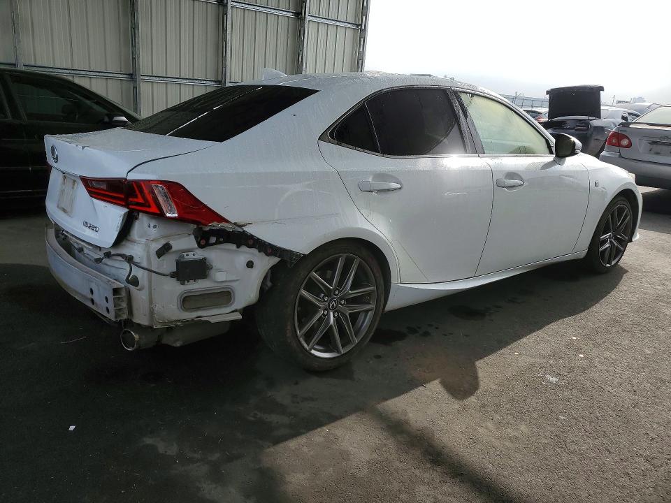 Photo 3 from auction – 2014 LEXUS IS with VIN JTHBF1D28E5027190