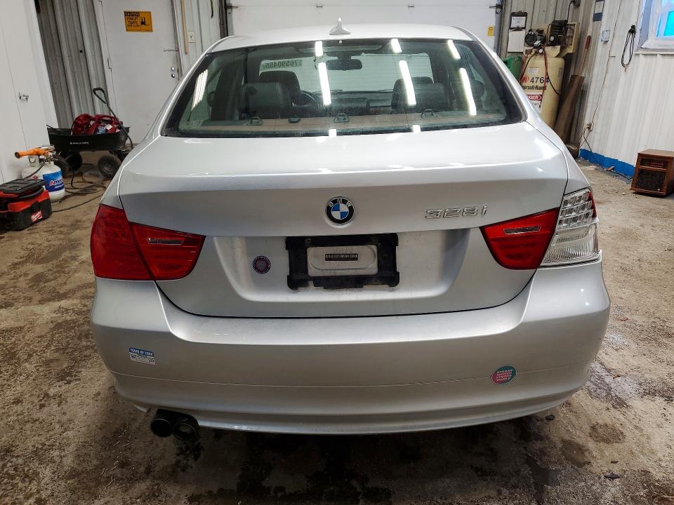 Photo 6 from auction – 2011 BMW 328 XI with VIN WBAPK7G56BNN70882
