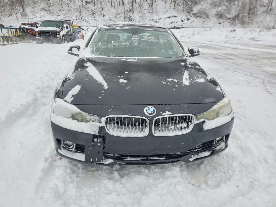 Photo 5 from auction – 2013 BMW 328 with VIN WBA3A5C55DF351730