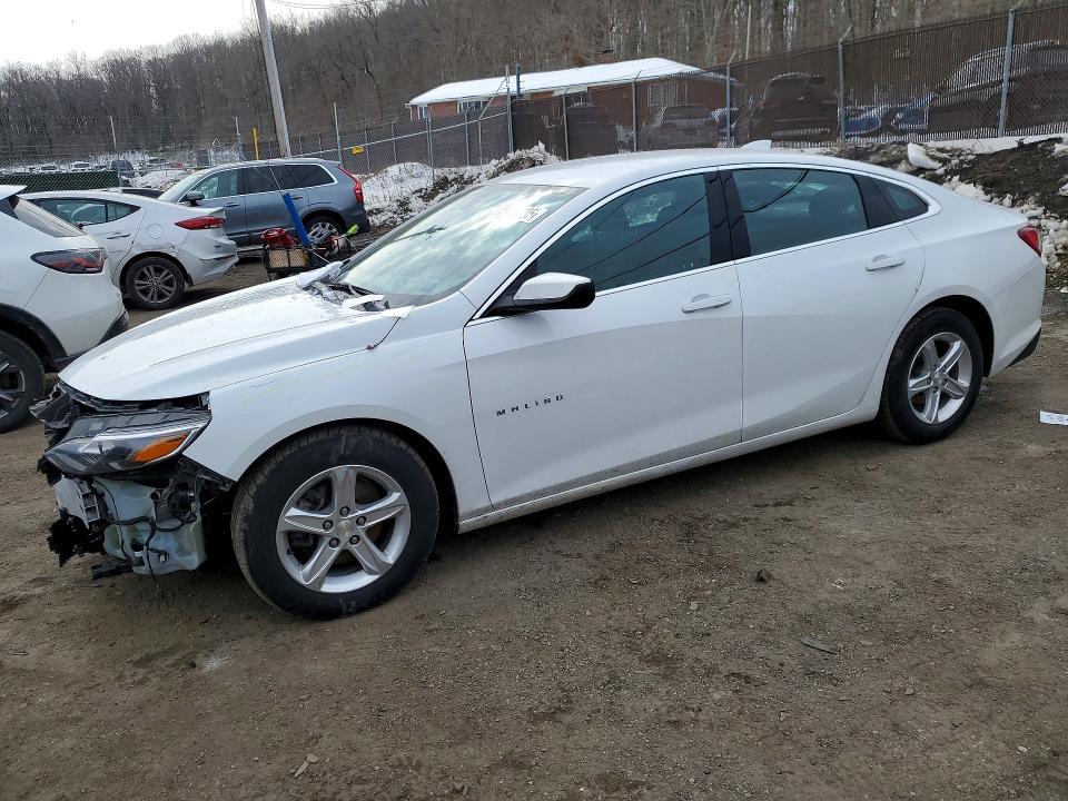 CHEVROLET MALIBU 2022 with VIN 1G1ZD5ST6NF168951 - Photo from auction