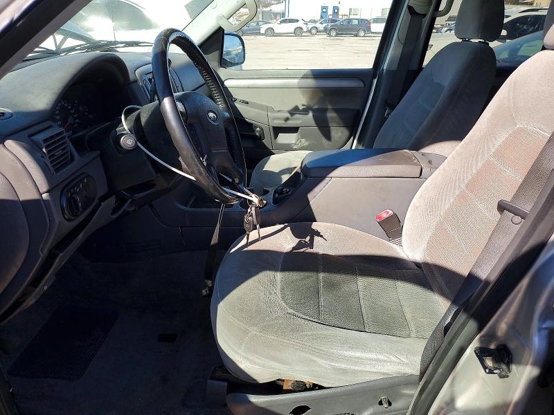 Photo 7 from auction – 2004 FORD EXPLORER X with VIN 1FMZU73E34UC06709