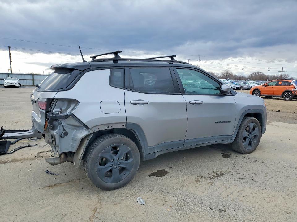 Photo 3 from auction – 2018 JEEP COMPASS LA with VIN 3C4NJDBB0JT453130