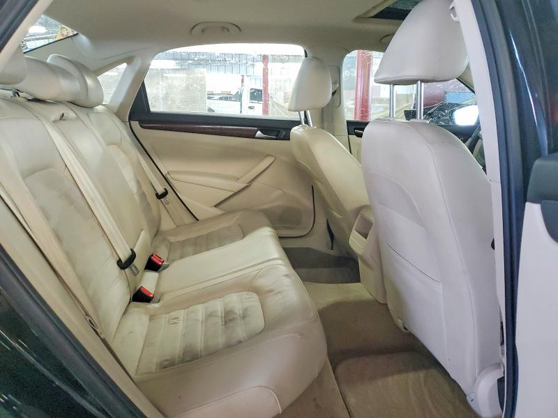 Photo 10 from auction – 2012 VOLKSWAGEN PASSAT with VIN 1VWCN7A31CC012741