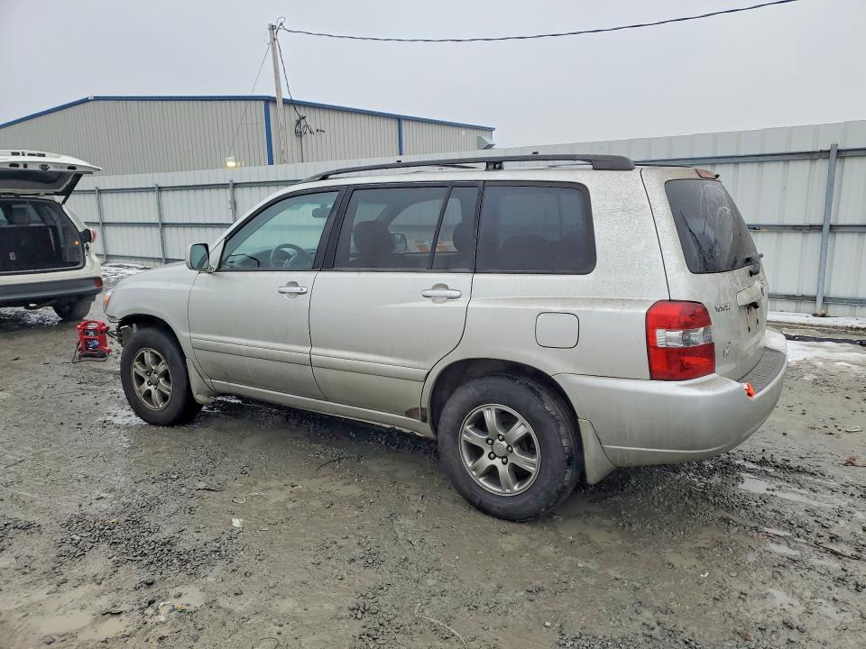 Foto 2 de la subasta – 2005 TOYOTA HIGHLANDER con VIN JTEGP21A150068534