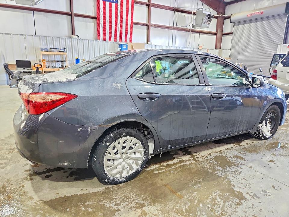Photo 3 from auction – 2017 TOYOTA COROLLA with VIN 2T1BURHE5HC944363
