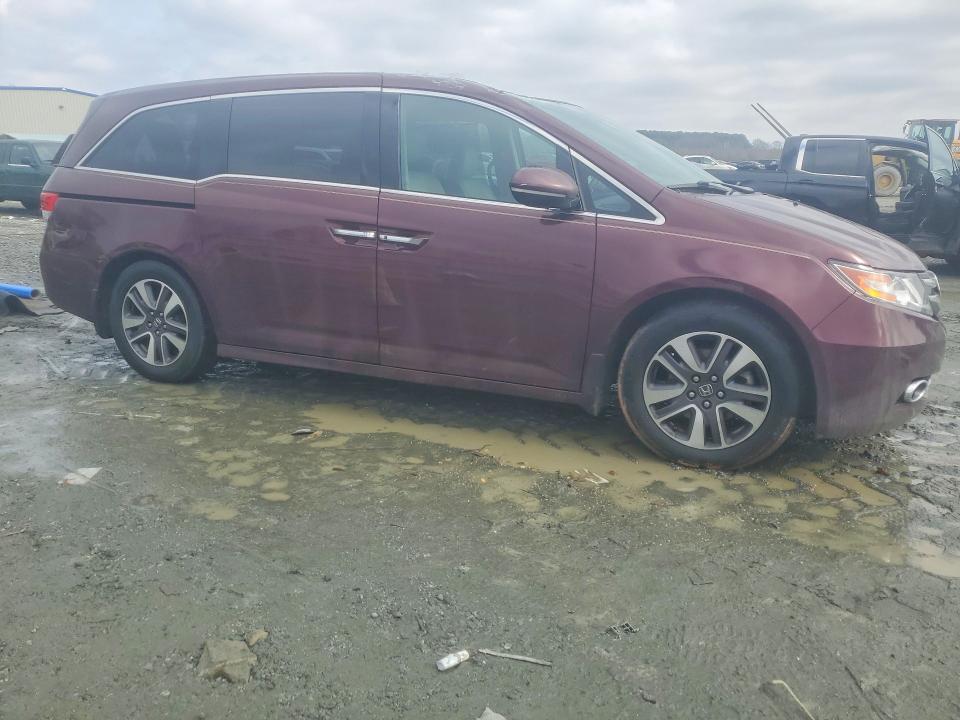 Photo 4 from auction – 2014 HONDA ODYSSEY TO with VIN 5FNRL5H93EB041049