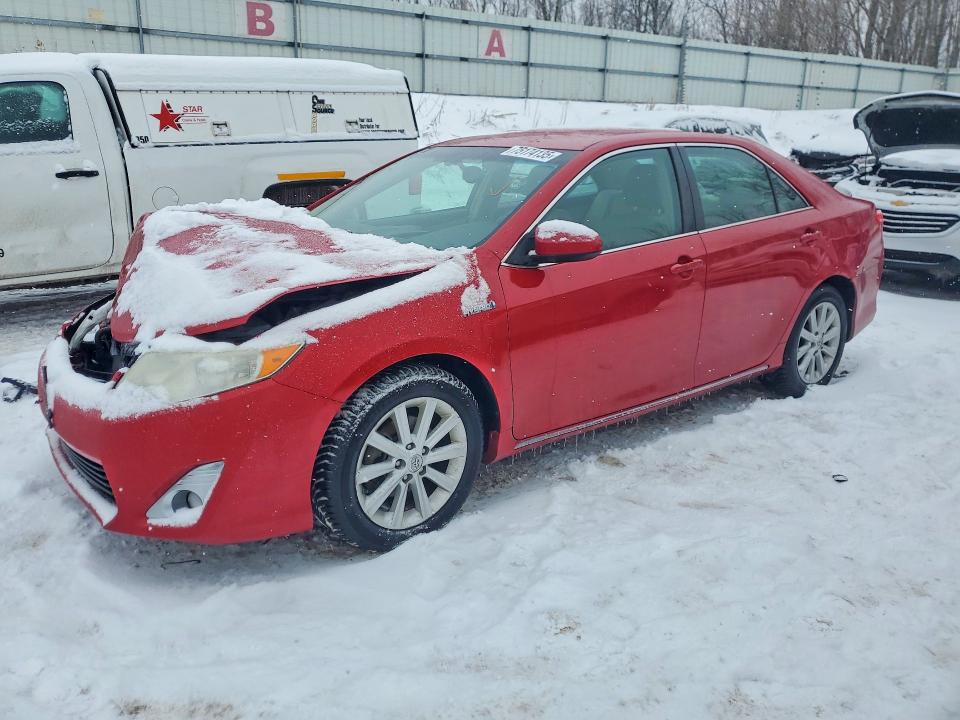 TOYOTA CAMRY HYBR 2014 with VIN 4T1BD1FK7EU102032 - Photo from auction