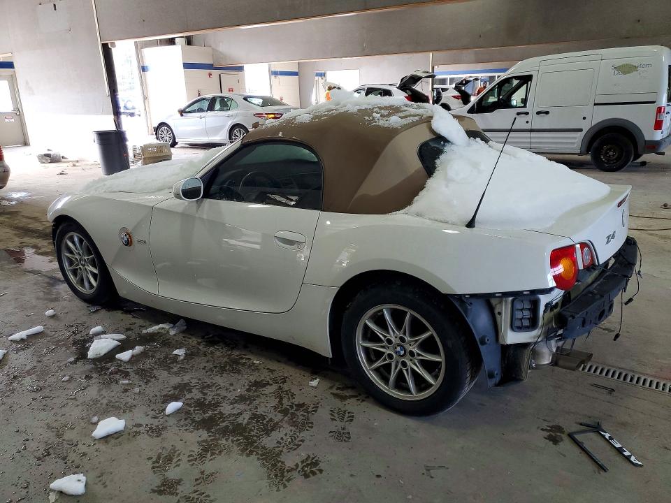 Photo 2 from auction – 2003 BMW Z4 with VIN 4USBT33403LS47483