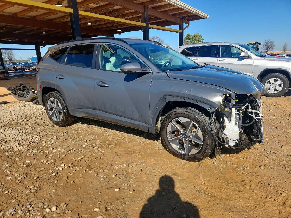 Photo 4 from auction – 2025 HYUNDAI TUCSON with VIN 5NMJB3DE6SH462653