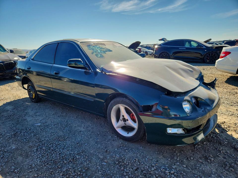 Photo 4 from auction – 1998 ACURA INTEGRA with VIN JH4DB7663WS006760