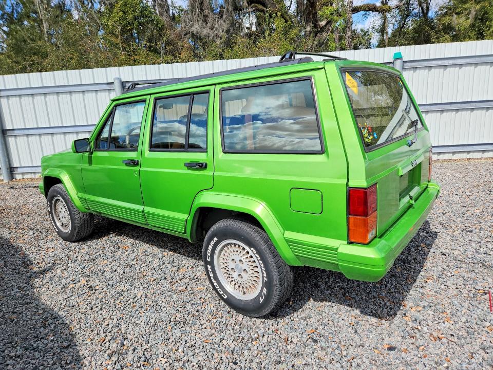 Photo 2 from auction – 1993 JEEP CHEROKEE C with VIN 1J4FT78S3PL540431