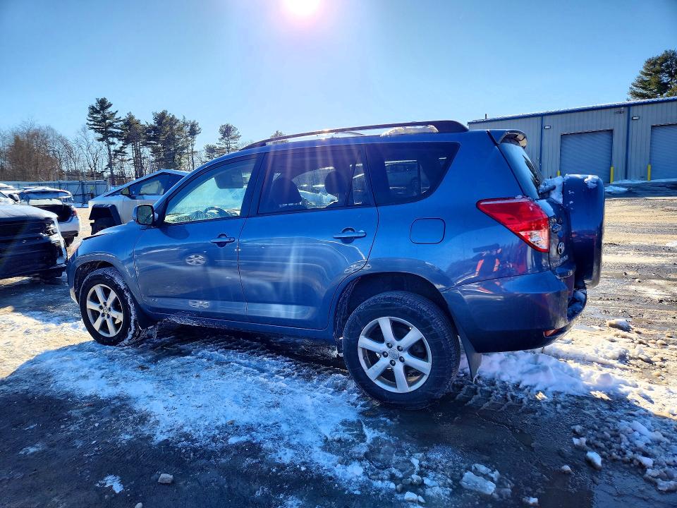 Photo 2 from auction – 2007 TOYOTA RAV4 LIMIT with VIN JTMBD31V275069309