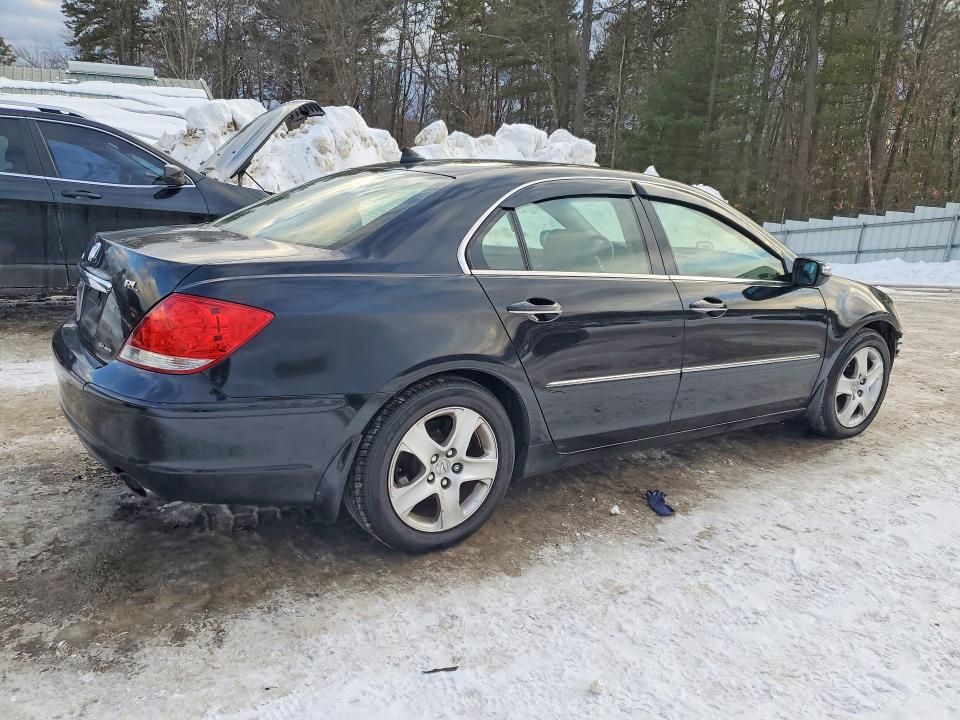 Photo 3 from auction – 2005 ACURA RL with VIN JH4KB16525C012103