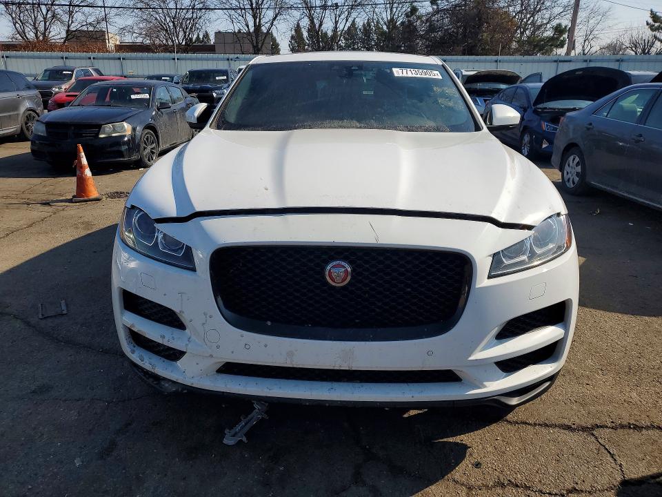Photo 5 from auction – 2017 JAGUAR F-PACE with VIN SADCK2BV4HA069893