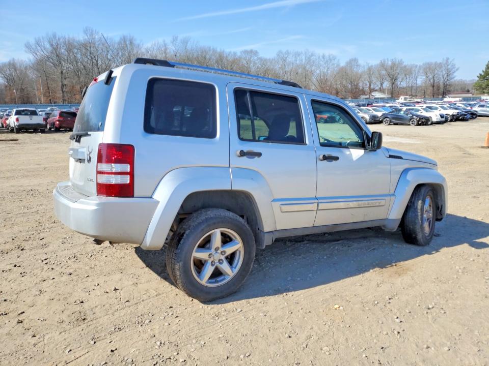 Photo 3 from auction – 2008 JEEP LIBERTY with VIN 1J8GP58K68W103907