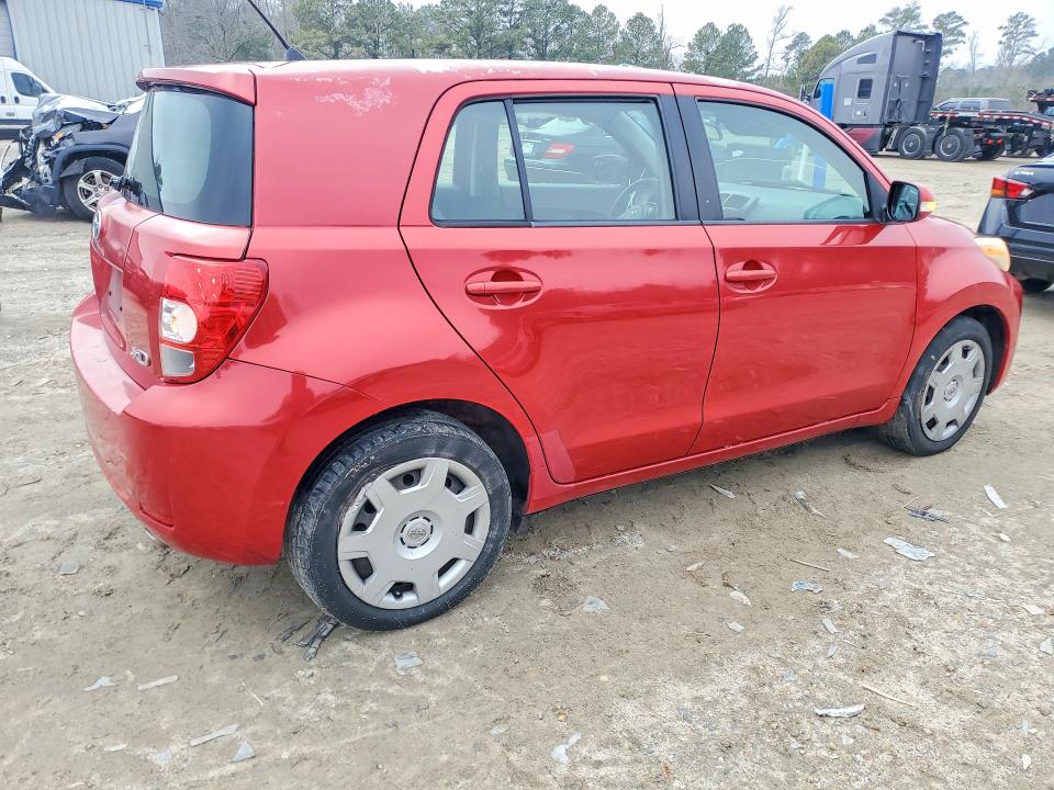 Photo 3 from auction – 2010 TOYOTA SCION XD with VIN JTKKU4B42A1001210