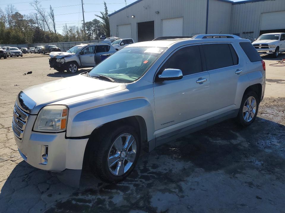 GMC TERRAIN 2015 with VIN 2GKALTEK5F6108478 - Photo from auction