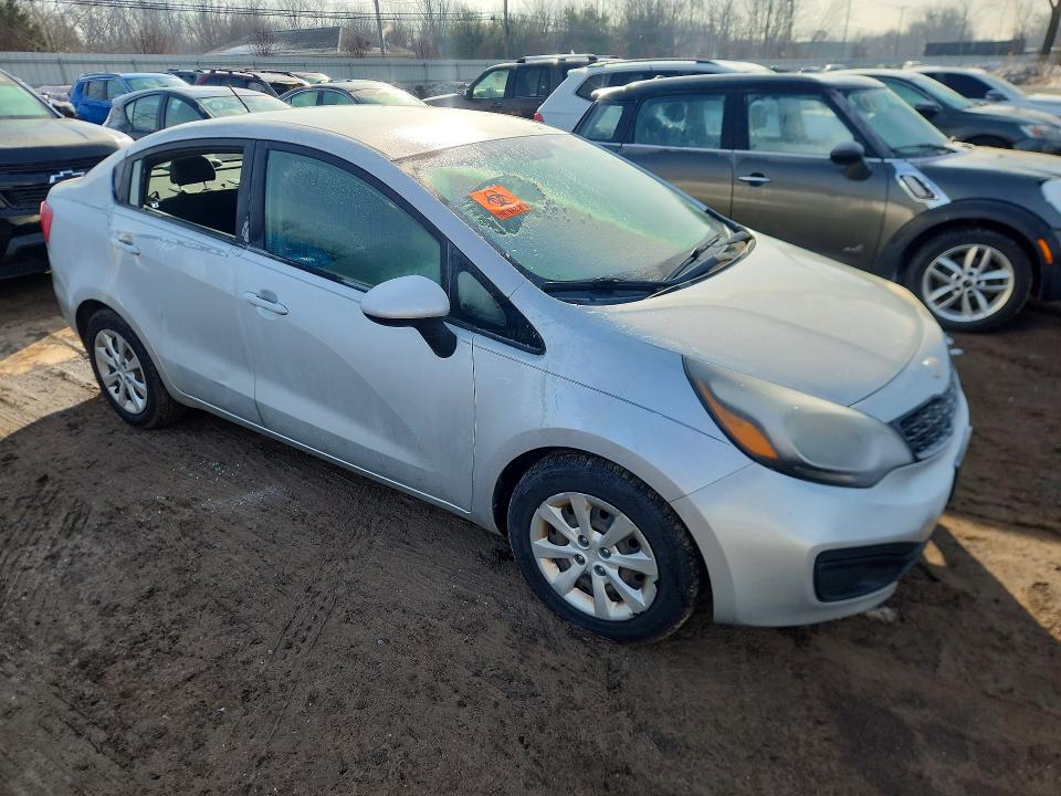 Photo 4 from auction – 2014 KIA RIO with VIN KNADM4A39E6357264