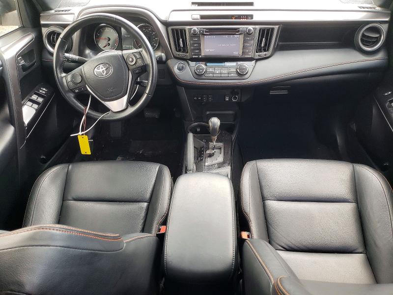 Photo 8 from auction – 2018 TOYOTA RAV4 with VIN JTMJFREV6JD239915