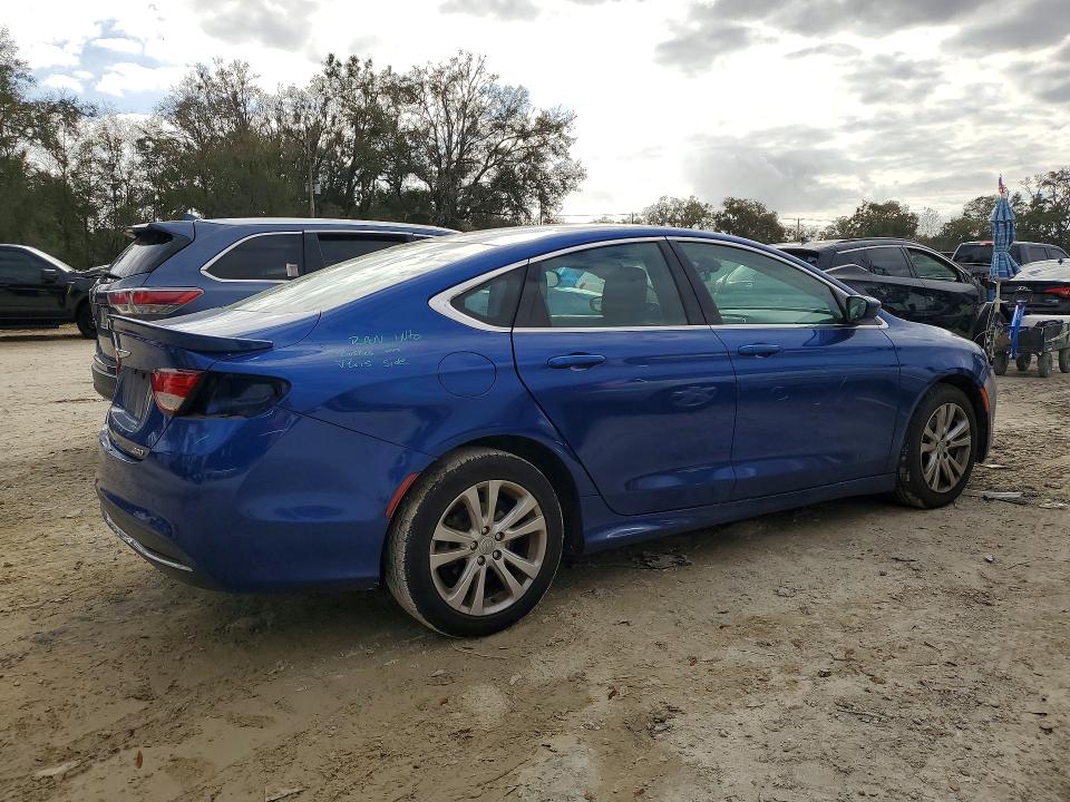 Photo 3 from auction – 2015 CHRYSLER 200 LIMITE with VIN 1C3CCCAB7FN697818