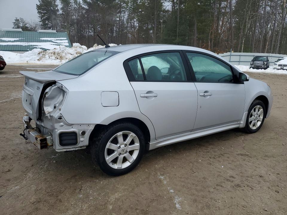 Zdjęcie 3 z aukcji – 2012 NISSAN SENTRA 2.0 z VIN 3N1AB6AP4CL627078