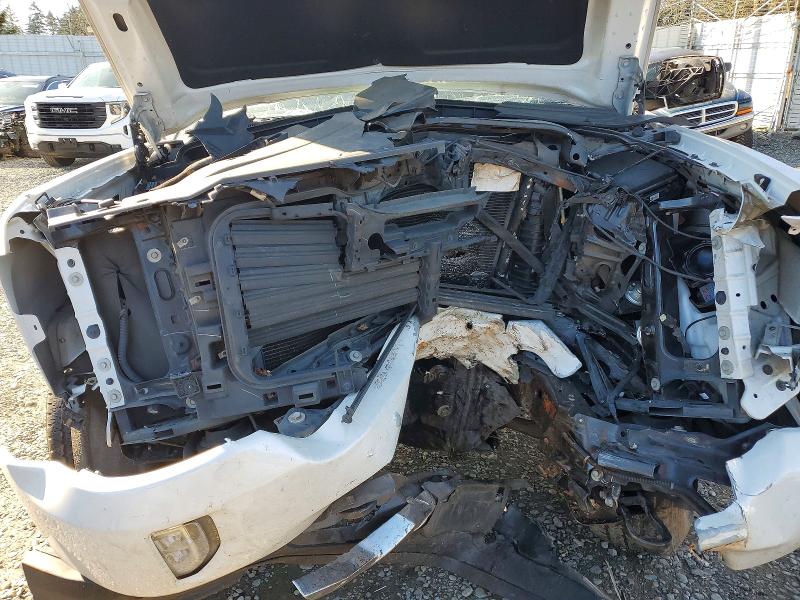 Photo 11 from auction – 2018 CHEVROLET SILVERADO with VIN 3GCUKREC2JG438079