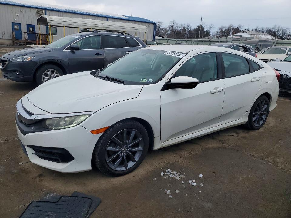 HONDA CIVIC LX 2018 with VIN 2HGFC2F50JH506653 - Photo from auction
