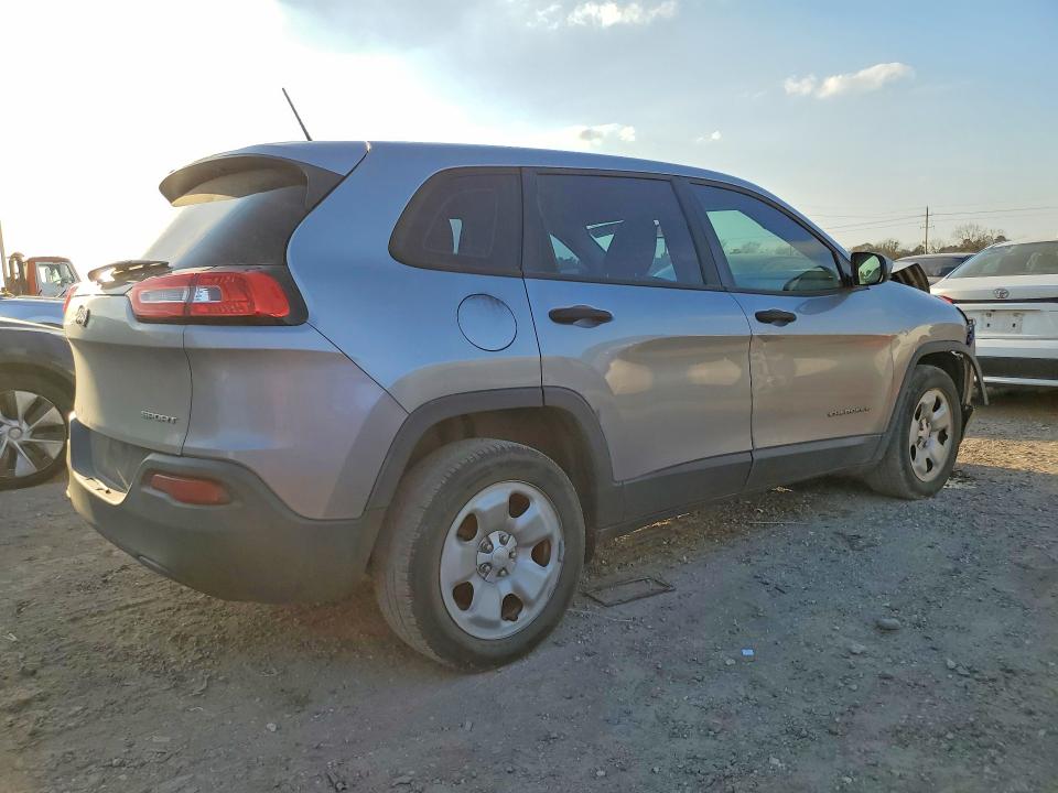 Photo 3 from auction – 2016 JEEP CHEROKEE with VIN 1C4PJLAB2GW370368