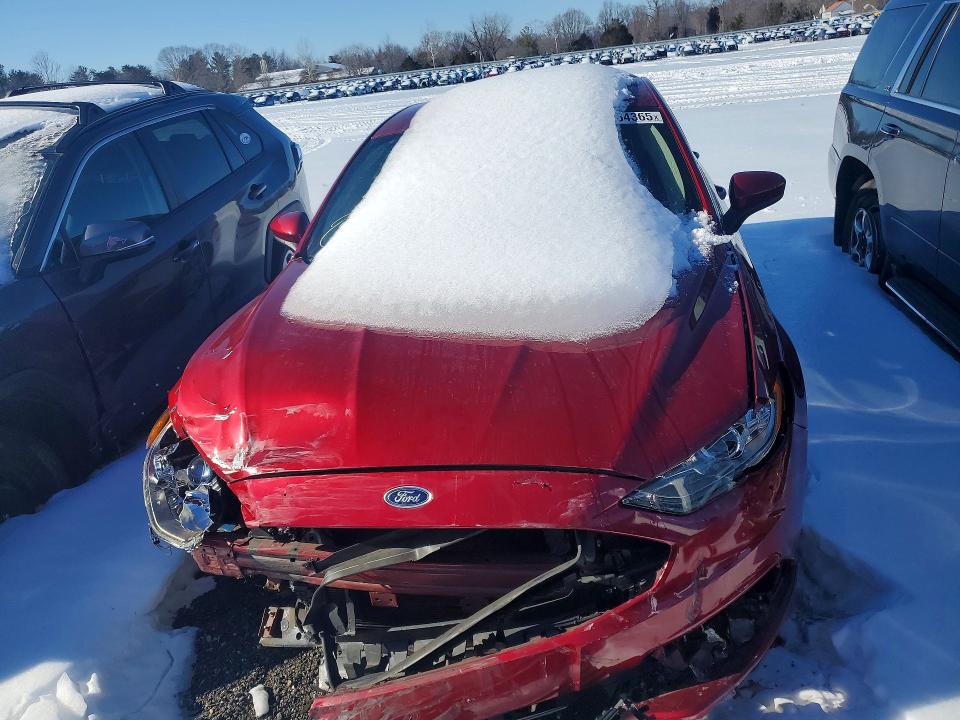 Photo 5 from auction – 2018 FORD FUSION with VIN 3FA6P0HD8JR216912