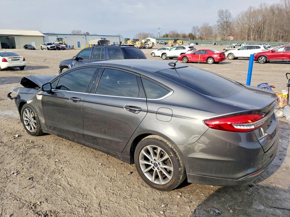 Photo 2 from auction – 2017 FORD FUSION SE with VIN 3FA6P0HD4HR371810