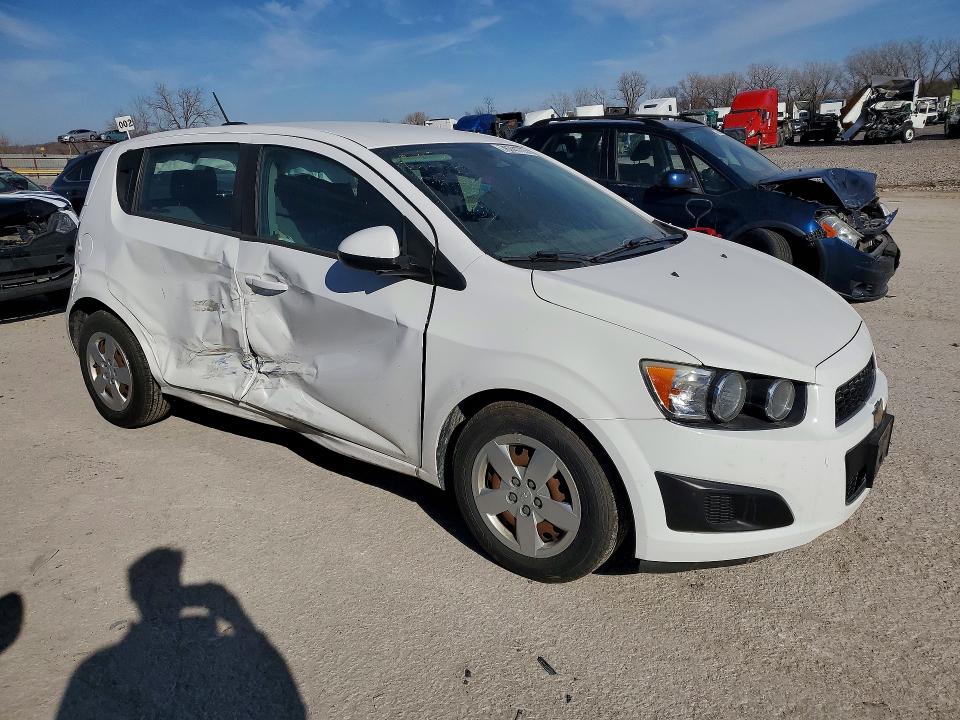 Photo 4 from auction – 2015 CHEVROLET SONIC with VIN 1G1JA6SH1F4207238