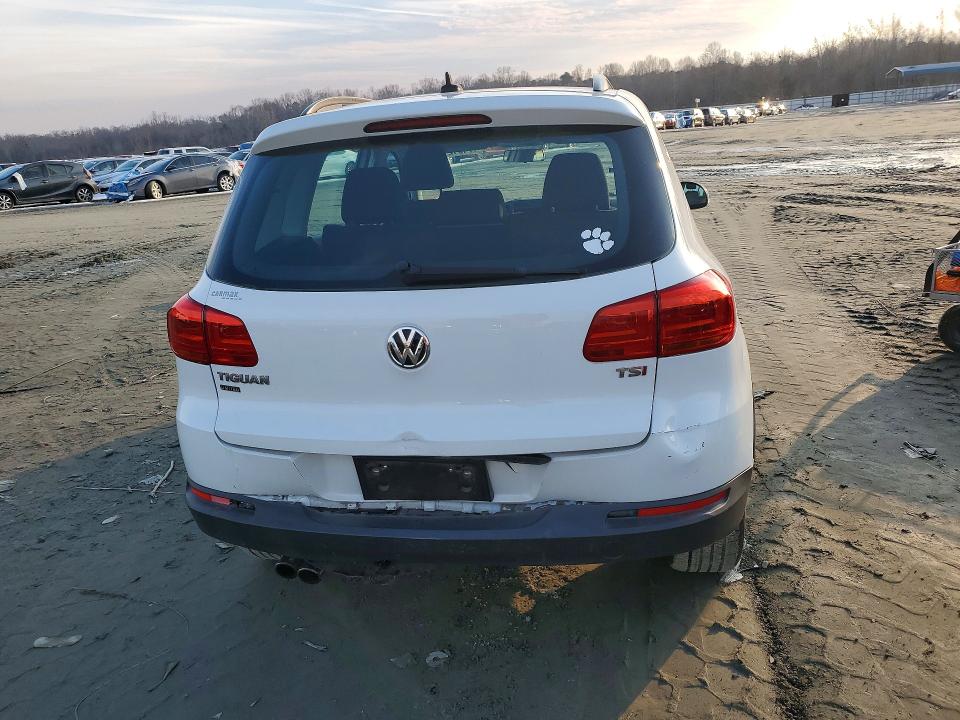 Photo 6 from auction – 2018 VOLKSWAGEN TIGUAN LIMITED with VIN WVGAV7AX9JK003068