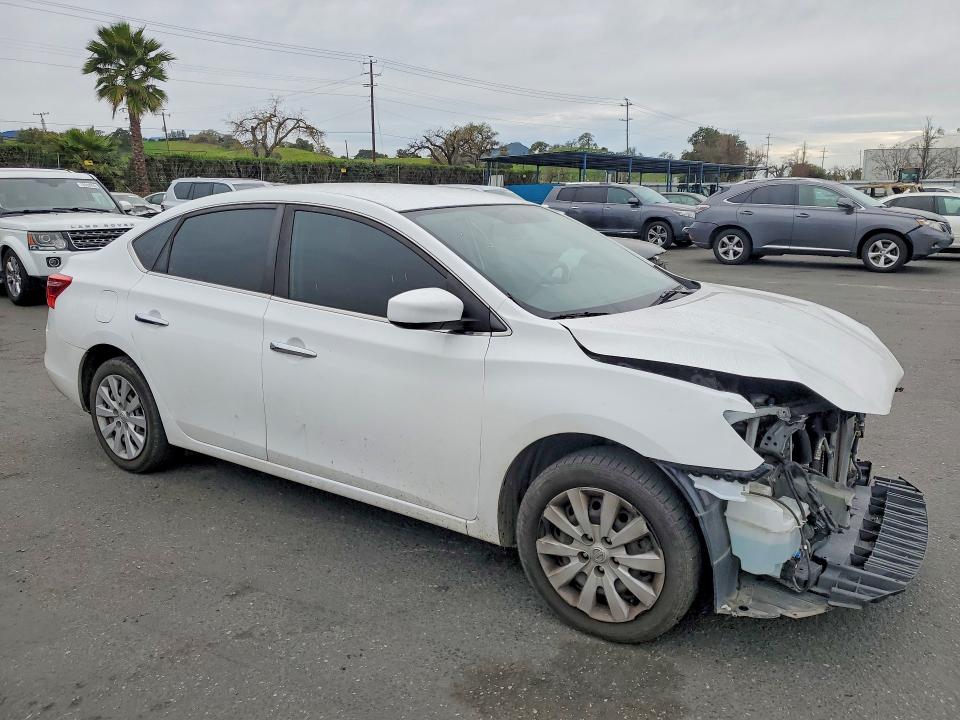 Photo 4 from auction – 2017 NISSAN SENTRA S with VIN 3N1AB7AP0HY381713
