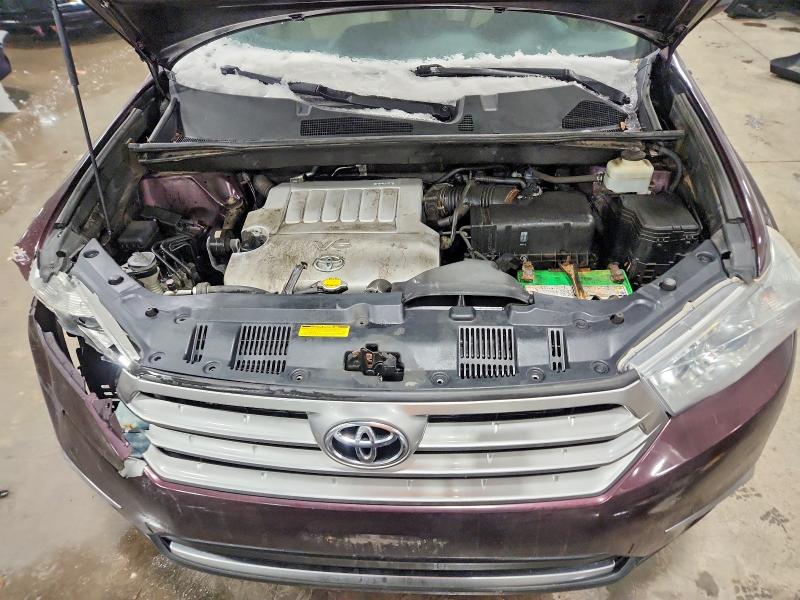 Photo 12 from auction – 2011 TOYOTA HIGHLANDER with VIN 5TDDK3EHXBS059570