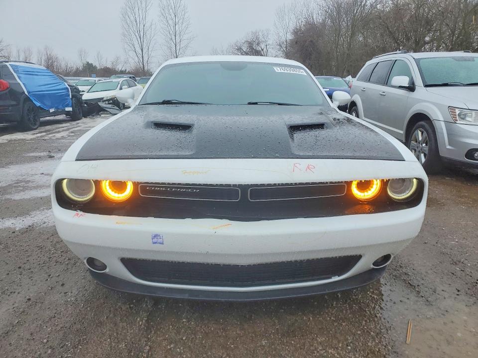 Photo 5 from auction – 2017 DODGE CHALLENGER with VIN 2C3CDZAG3HH584617