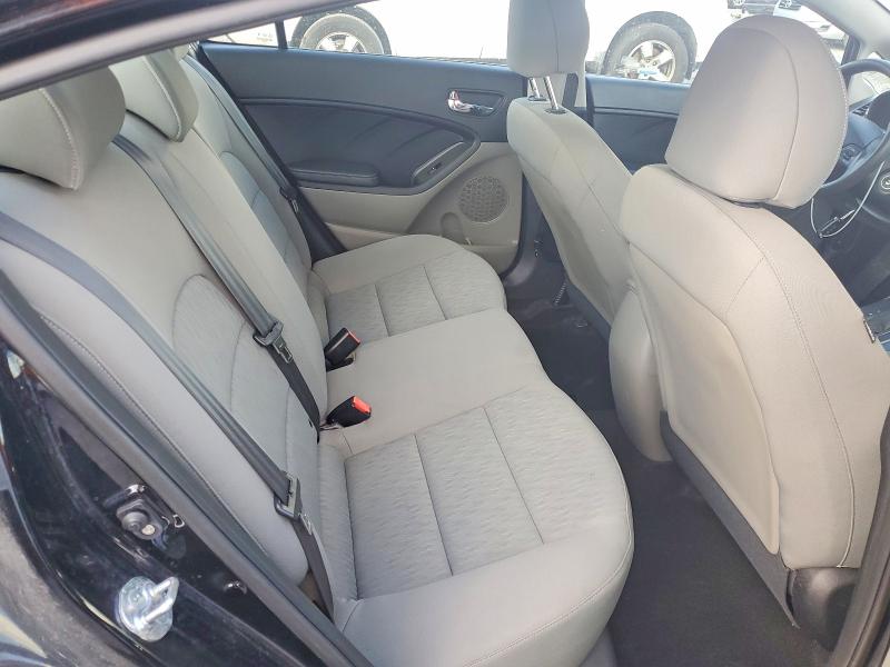 Photo 10 from auction – 2016 KIA FORTE LX with VIN KNAFK4A6XG5495073