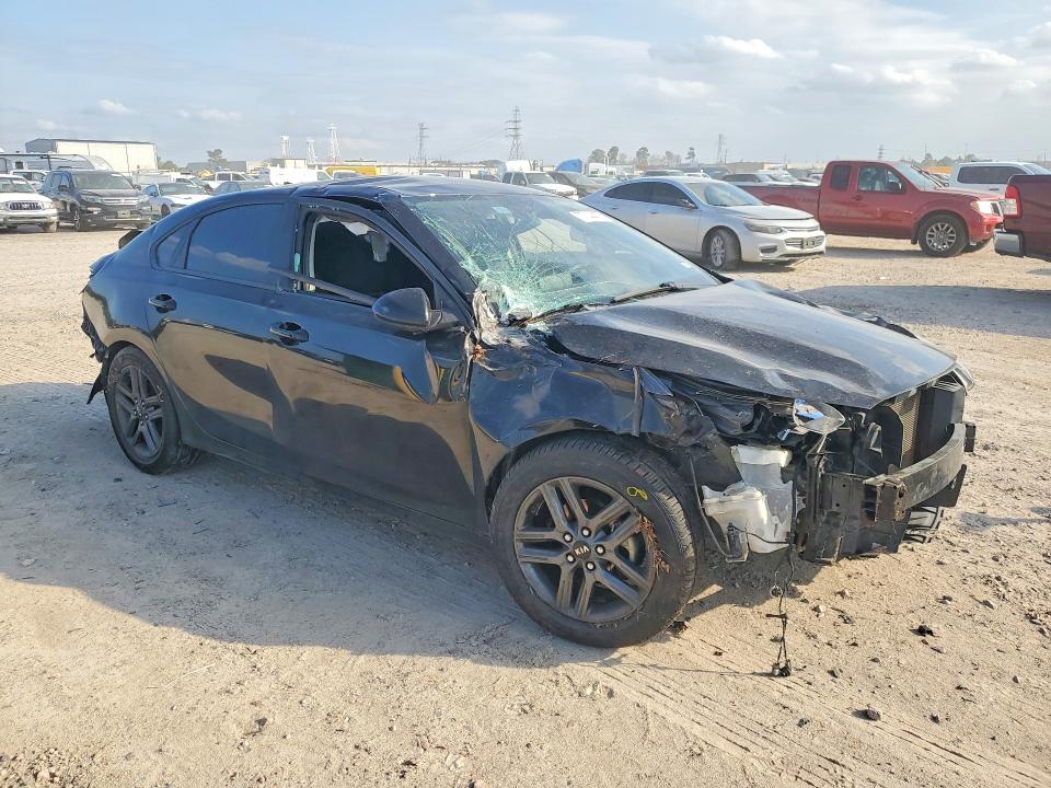 Photo 4 from auction – 2021 KIA FORTE with VIN 3KPF24AD5ME412148